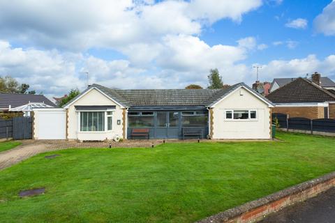 3 bedroom detached bungalow for sale, Applecroft Road, Selby