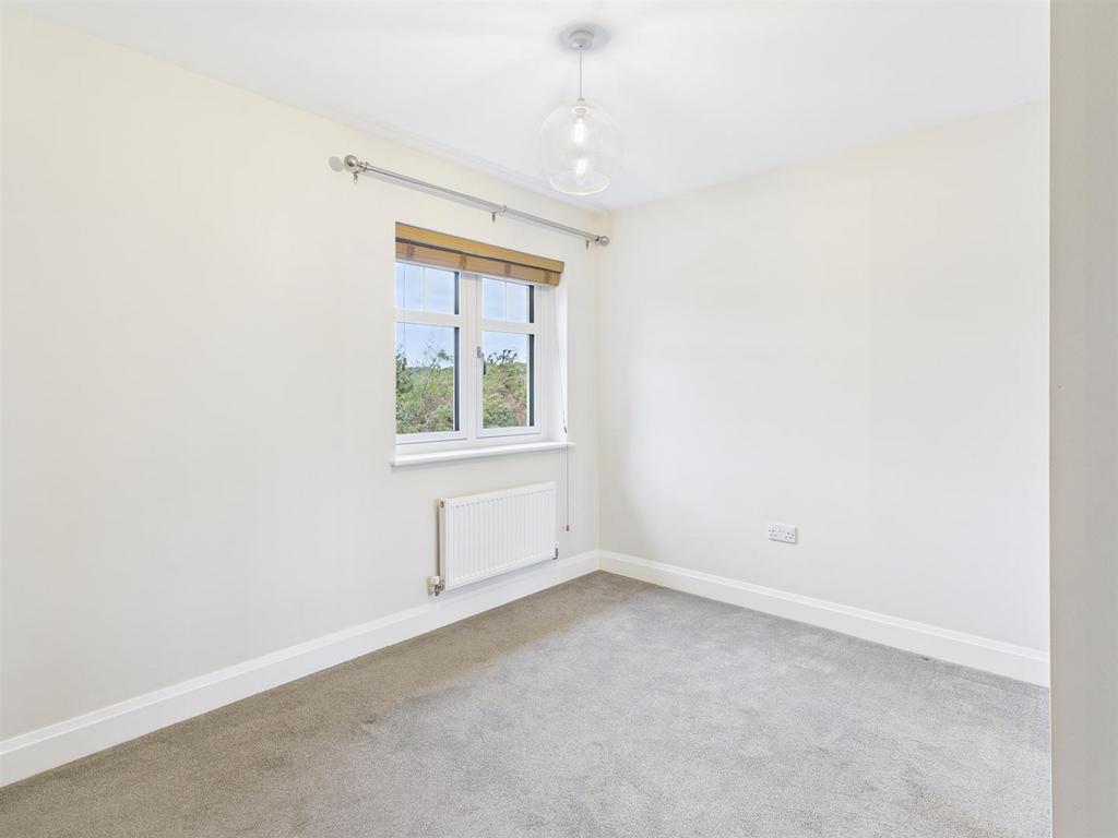 CAM04116 G0-PR0268-STILL016.jpg