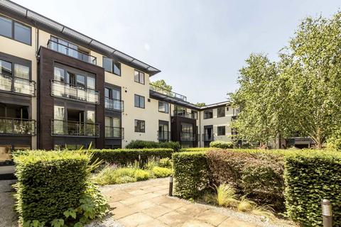 Houghton Square, London SW9