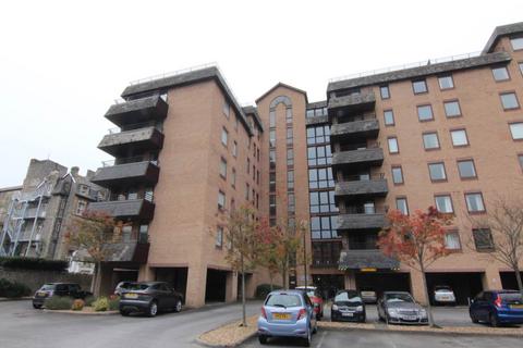 2 bedroom flat to rent, Carlton mansions, Carlton St, Weston-super-Mare
