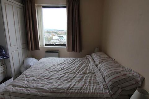 2 bedroom flat to rent, Carlton mansions, Carlton St, Weston-super-Mare