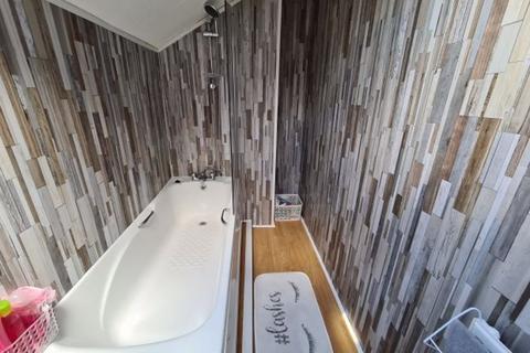 2 bedroom flat to rent, Kensington Terrace, Leeds LS6