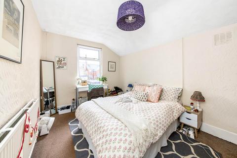5 bedroom semi-detached house to rent, Bartlemas Road, East Oxford