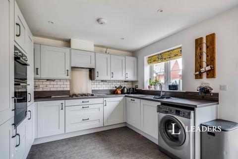 4 bedroom detached house to rent, Corallian Drive, Faringdon, Oxfordshire, SN7