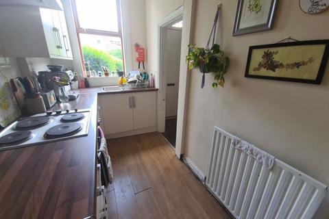 2 bedroom house to rent, Haddon Place, Leeds LS4