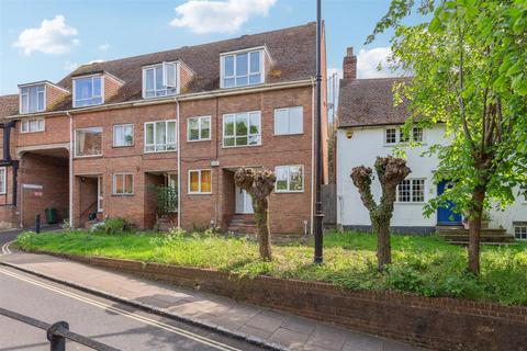 undefined, Castle Court, Aylesbury HP20