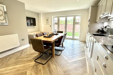 3 bedroom detached house for sale, Milward Place, Salford Priors