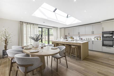 4 bedroom detached house for sale, 5 Cherry Grove, Oakbourne, Andrews Lane, Goffs Oak