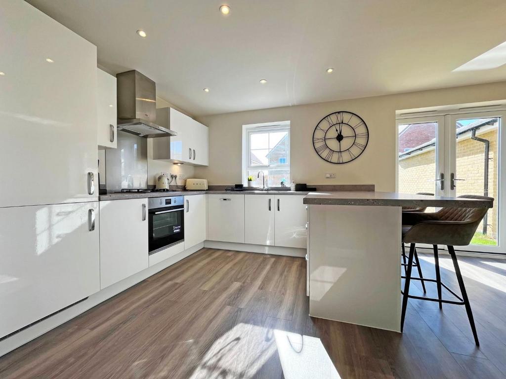 Kitchen1.jpg