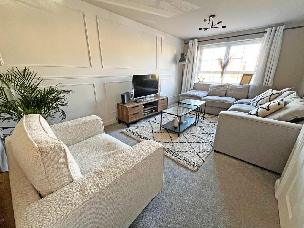 Lounge1.jpg