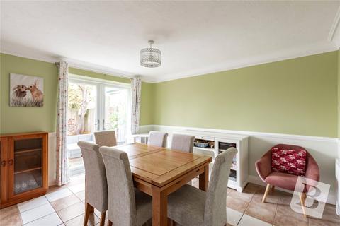 4 bedroom detached house for sale, Raymonds Drive, Benfleet, Essex, SS7