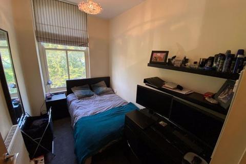 2 bedroom flat to rent, Hanover Square, Leeds LS3