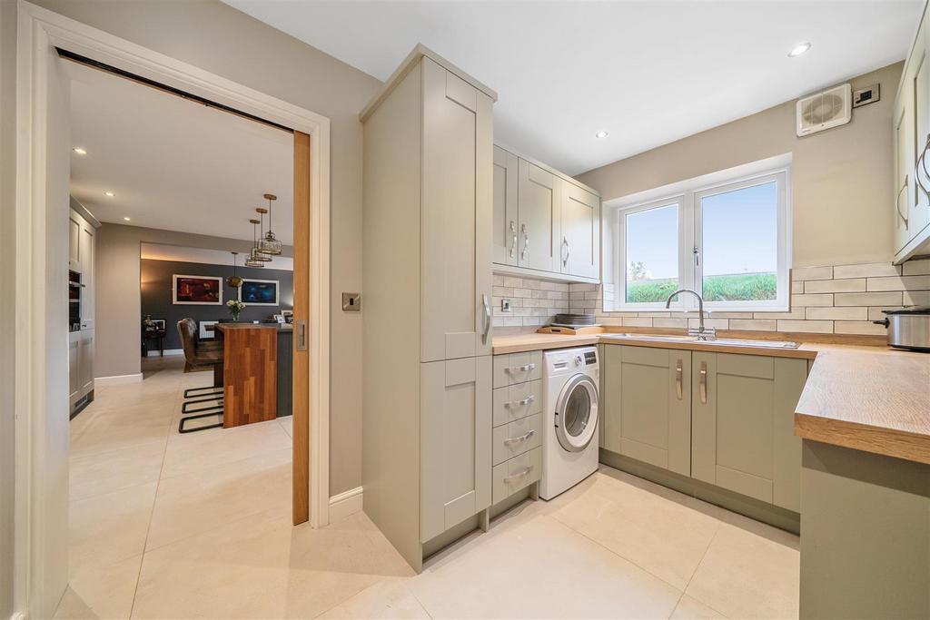 Utility Room.jpg