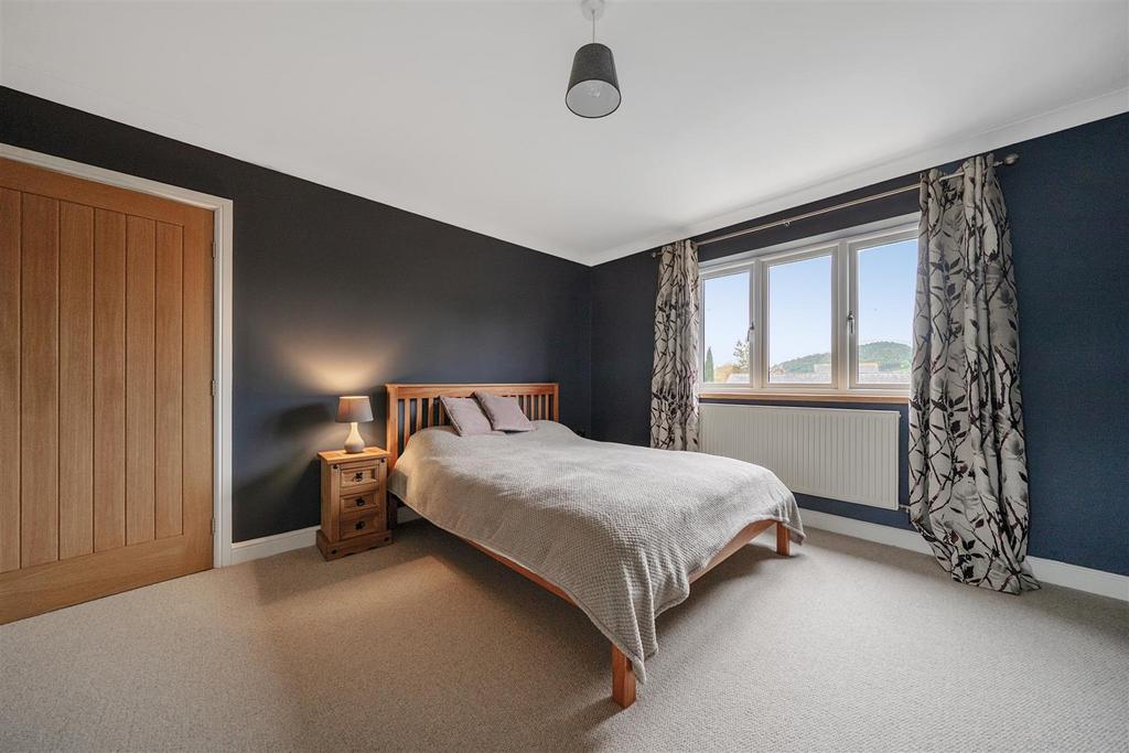 Bedroom 2.jpg