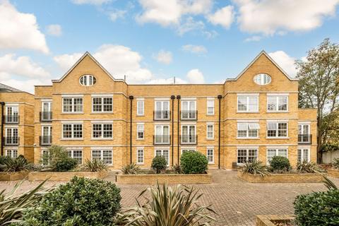 undefined, Twickenham Road, Old Isleworth TW7