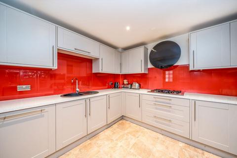 undefined, Twickenham Road, Old Isleworth TW7