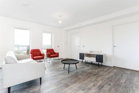 3 bedroom apartment to rent, Millet Place, Pontoon Dock London E16