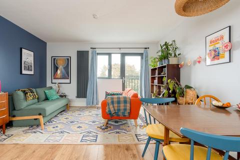 1 bedroom flat for sale, Mary Street, St George