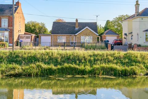 2 bedroom detached bungalow for sale, Willoughby Road, Boston, PE21