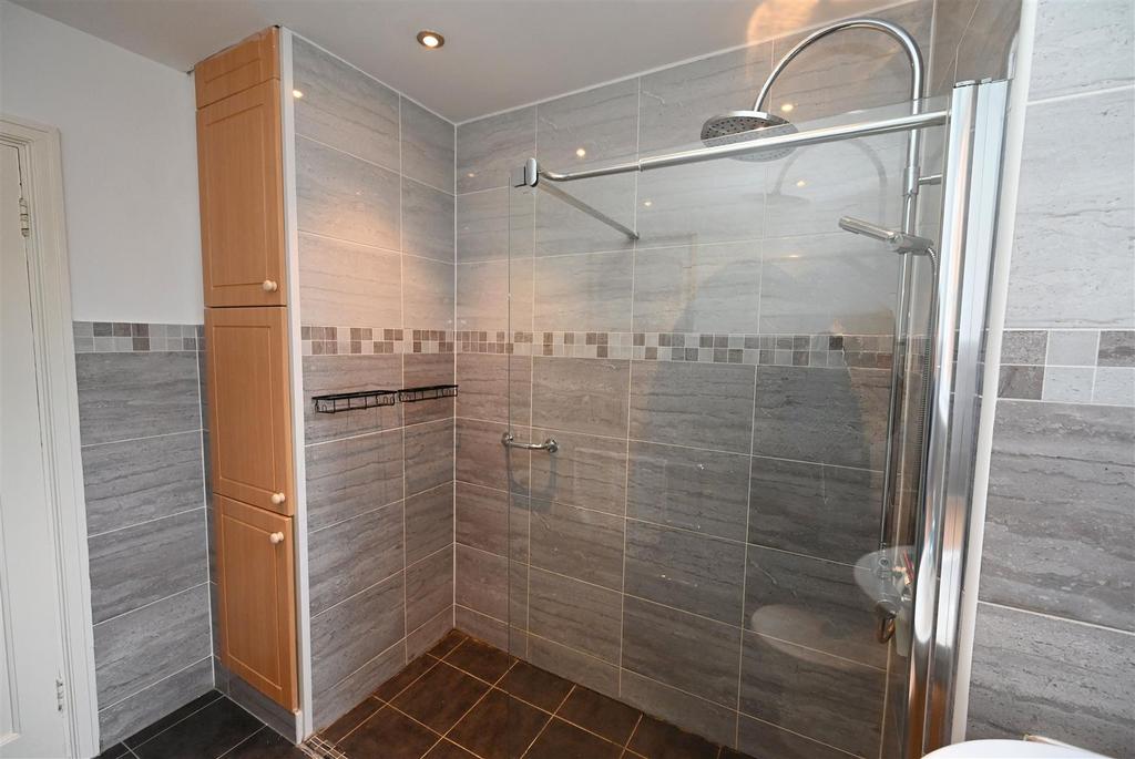 Shower room1.jpg