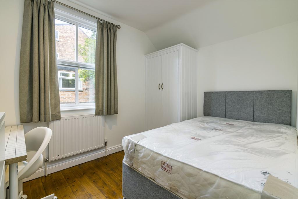 10-12 Douglas Road-55