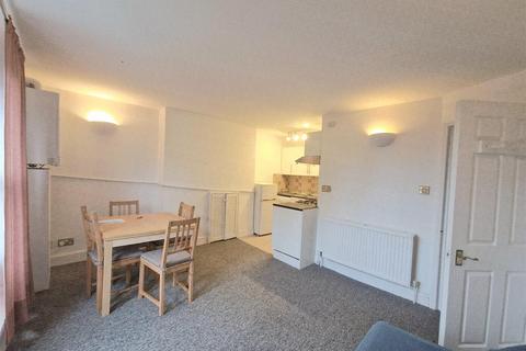1 bedroom flat to rent, Garlinge Road, London