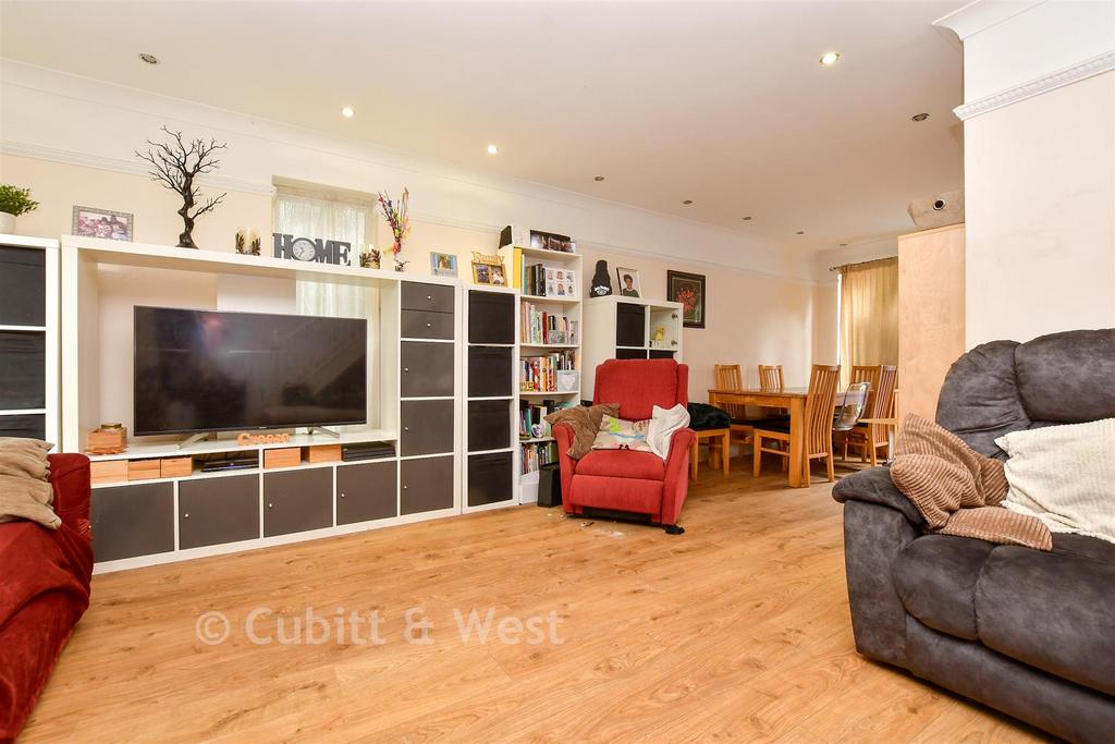 Living / Dining Room