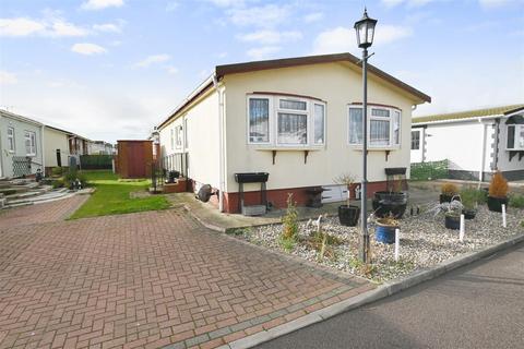 undefined, Creek Road, Canvey Island SS8