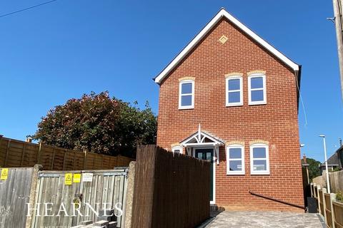 2 bedroom detached house for sale, Phyldon Road, Parkstone , Poole, BH12
