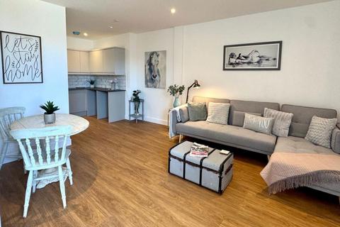 2 bedroom apartment to rent, Orchardleigh Road, Shanklin