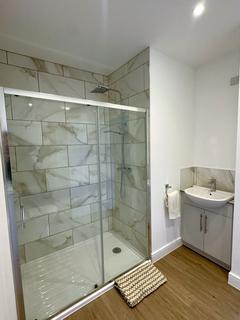 2 bedroom apartment to rent, Orchardleigh Road, Shanklin
