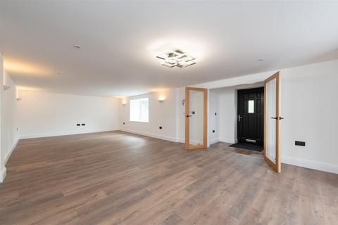 3 bedroom detached house for sale, Droitwich Road, Torton