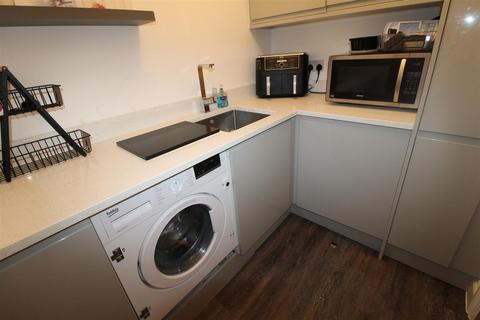 4 bedroom detached house for sale, Halfway Road, Minster On Sea, Sheerness
