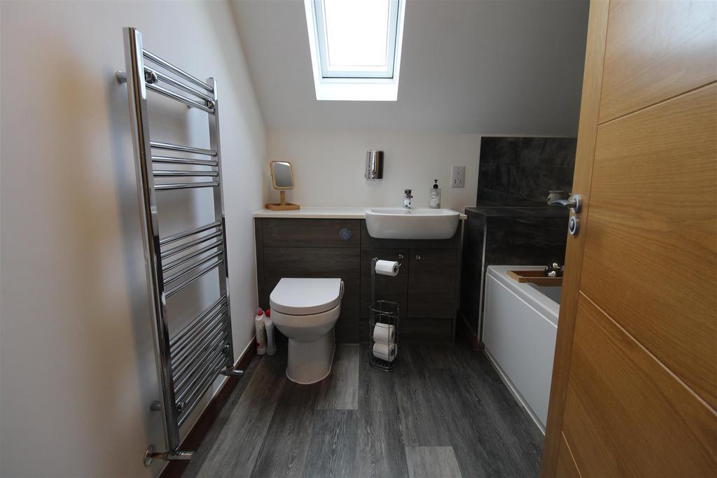 Main Bathroom