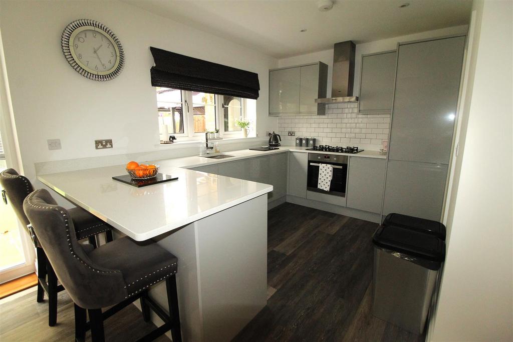Kitchen/Dining Room