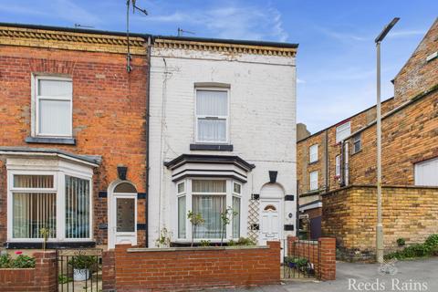 3 bedroom end of terrace house for sale, Trafalgar Road, North Yorkshire YO12