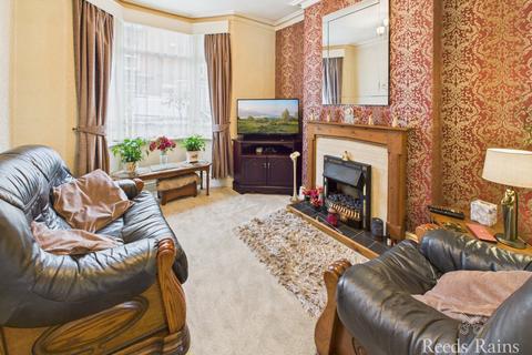 3 bedroom end of terrace house for sale, Trafalgar Road, North Yorkshire YO12