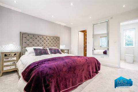 undefined, Holland Close, Barnet, Hertfordshire, EN5