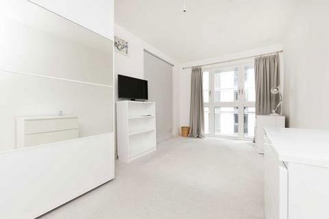 3 bedroom flat to rent, Commercial Road, London E1