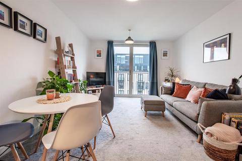 1 bedroom flat for sale, Victoria Bridge Road, Bath