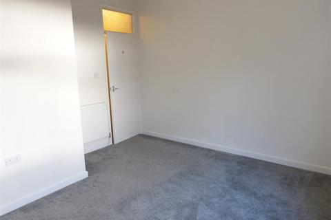 2 bedroom house to rent, Read Street West, Hyde