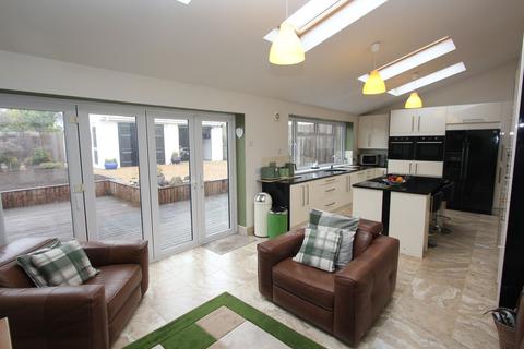 3 bedroom semi-detached house for sale, Sea View Place, Llantwit Major, CF61