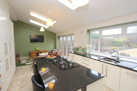 3 bedroom semi-detached house for sale, Sea View Place, Llantwit Major, CF61