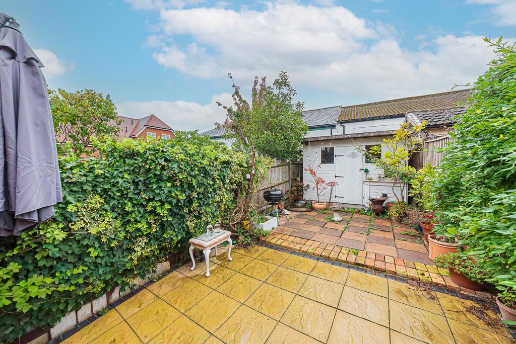 Rear Courtyard Garden