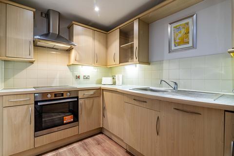 2 bedroom flat to rent, Ropewalk Court, Nottingham NG1