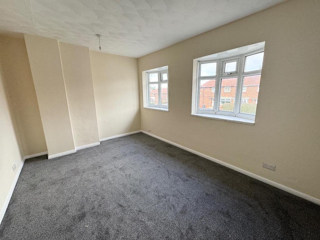 Bedroom ( front)