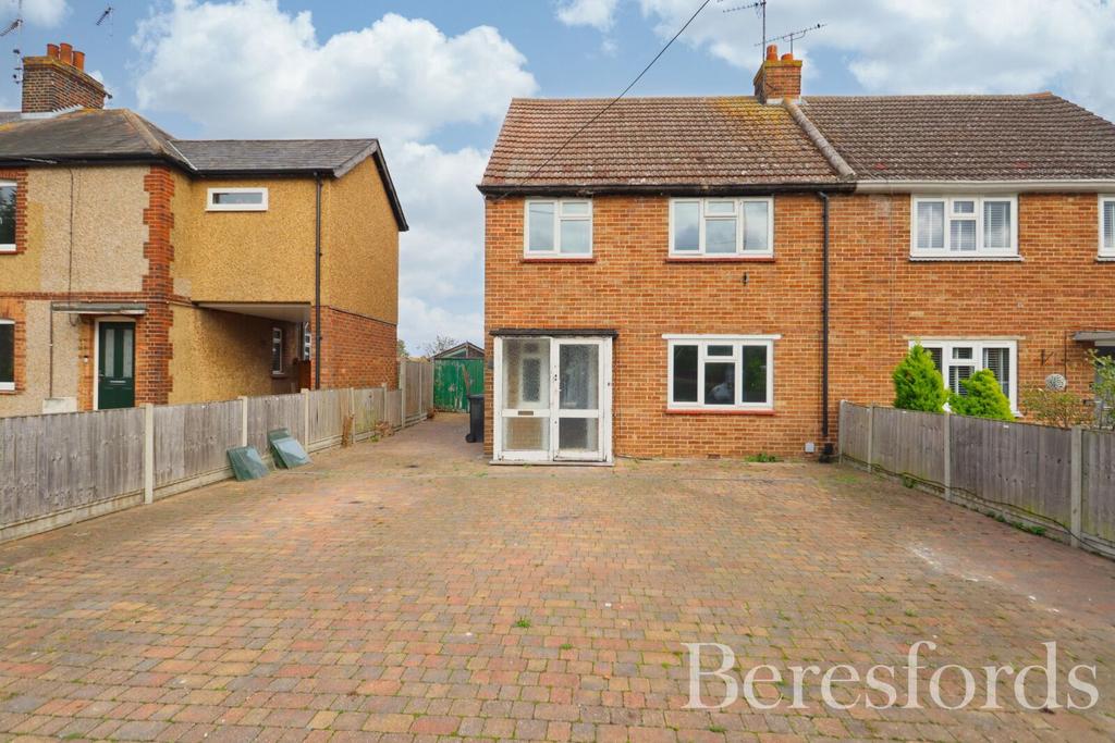 Mundon Road, Maldon, CM9 3 bed semi-detached house for sale - £340,000