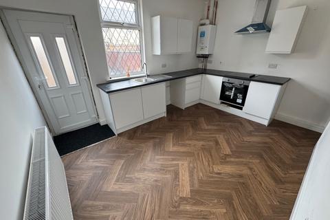 2 bedroom terraced house for sale, Walthew Lane, Platt Bridge, WN2