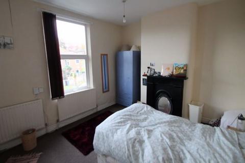 undefined, Woodsley Road, Leeds LS3