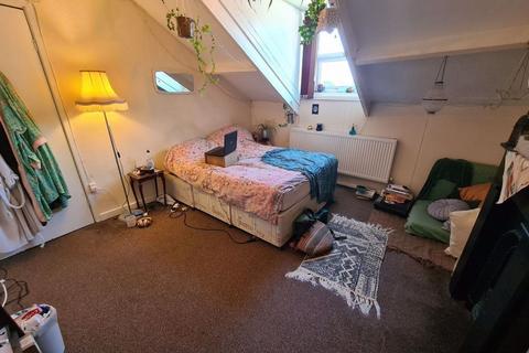 undefined, Woodsley Road, Leeds LS3